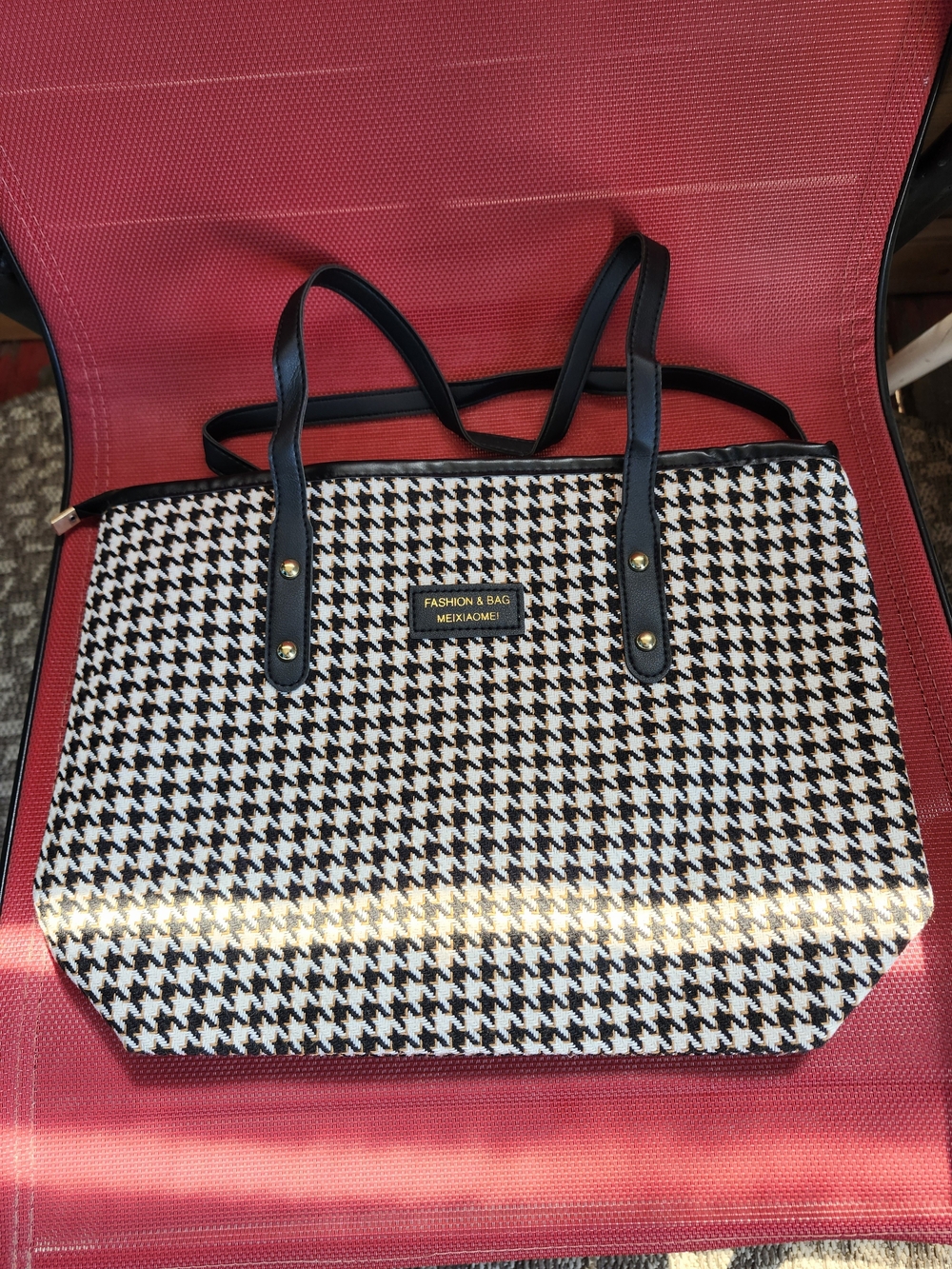 Black and White Houndstooth Tote